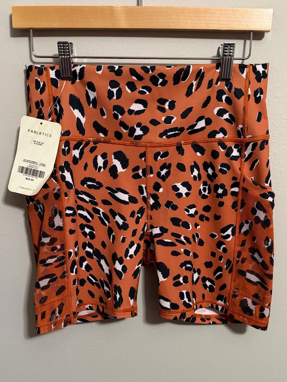Fabletics On-The-Go 6” Leopard-Print High-Waist Bike Shorts Size M/8